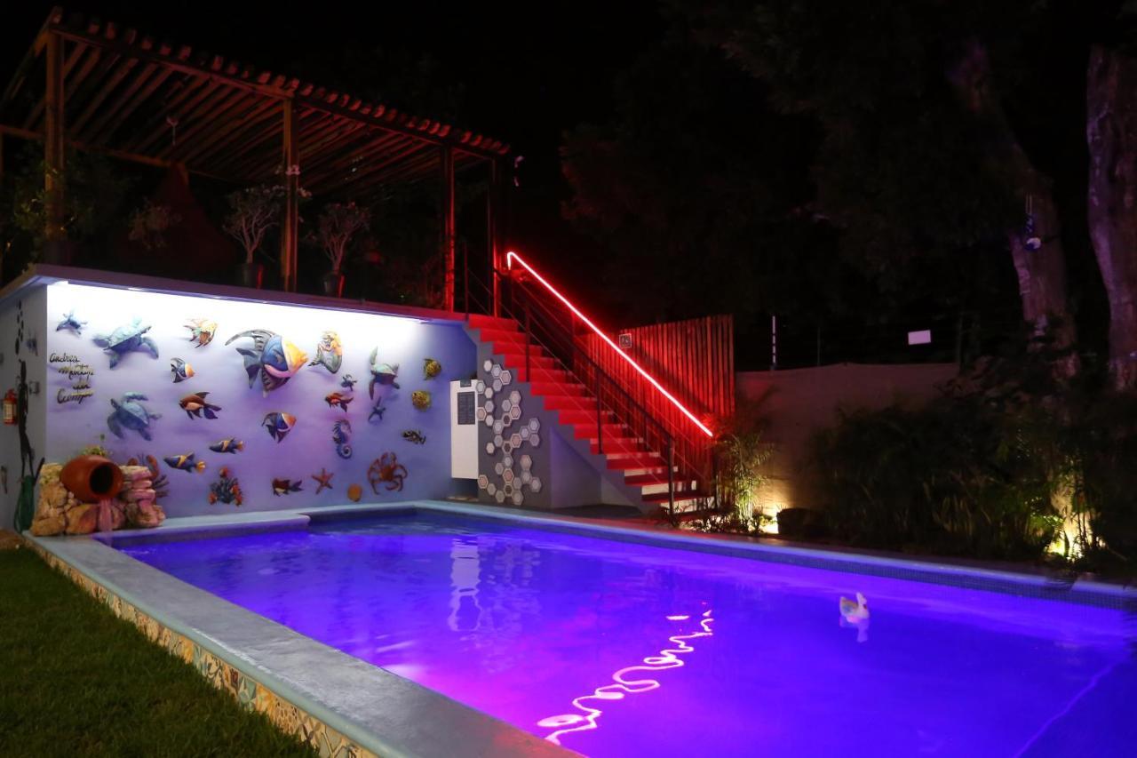 מלון בקאלאר Casa Chukum מראה חיצוני תמונה The swimming pool at the hotel