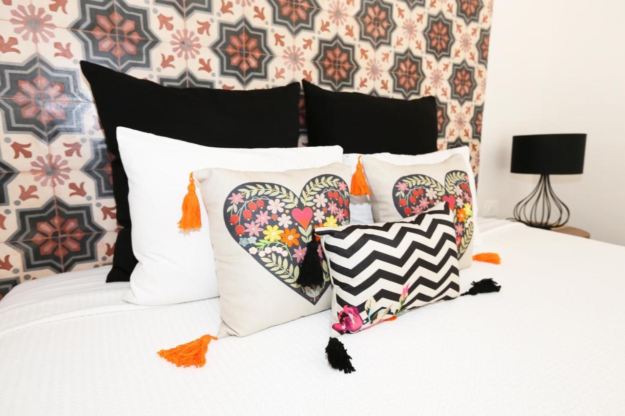מלון בקאלאר Casa Chukum מראה חיצוני תמונה Moroccan cushions